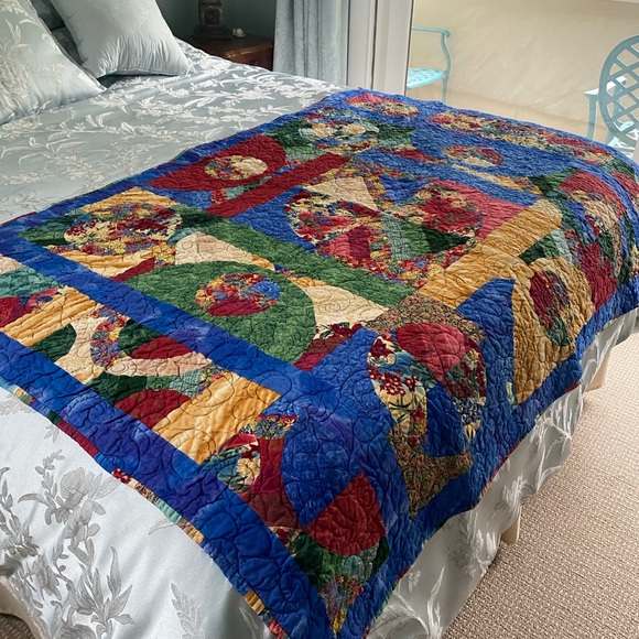 Colorful Patchwork Quilt - Picture 5 of 11